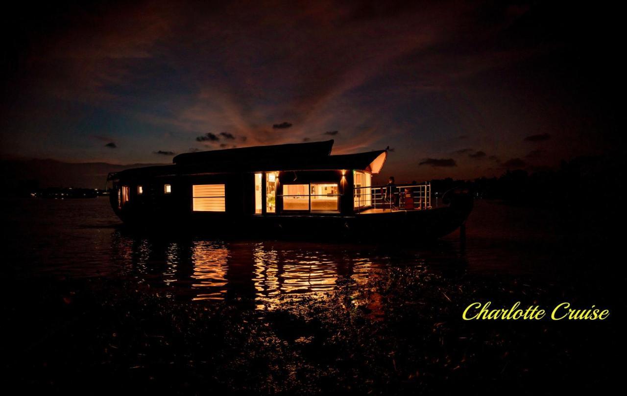 Charlotte Cruise House Boat Hotel Alappuzha Exterior foto