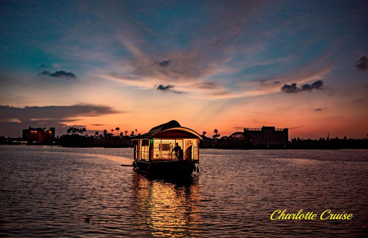 Charlotte Cruise House Boat Hotel Alappuzha Exterior foto
