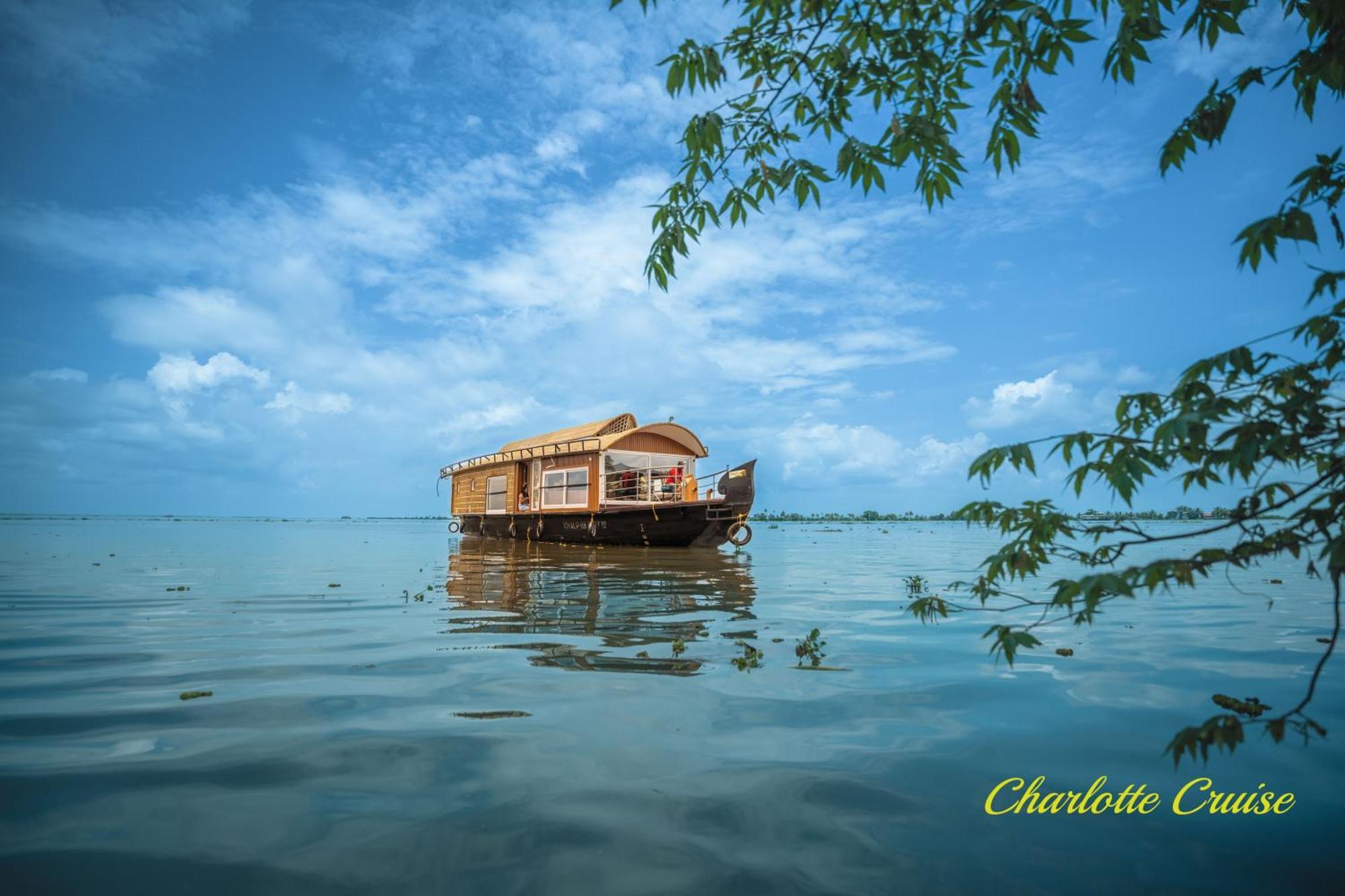 Charlotte Cruise House Boat Hotel Alappuzha Exterior foto