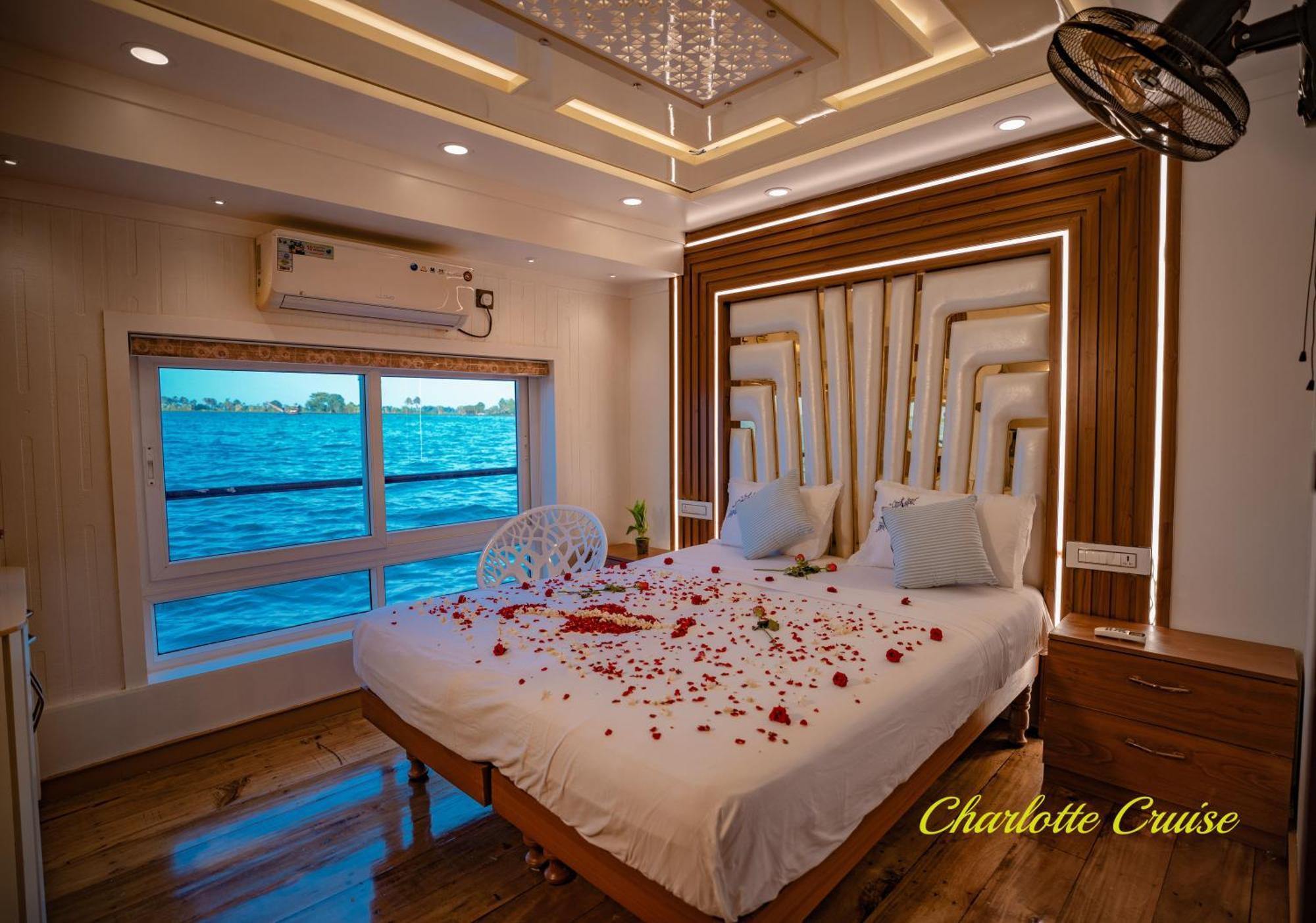 Charlotte Cruise House Boat Hotel Alappuzha Exterior foto