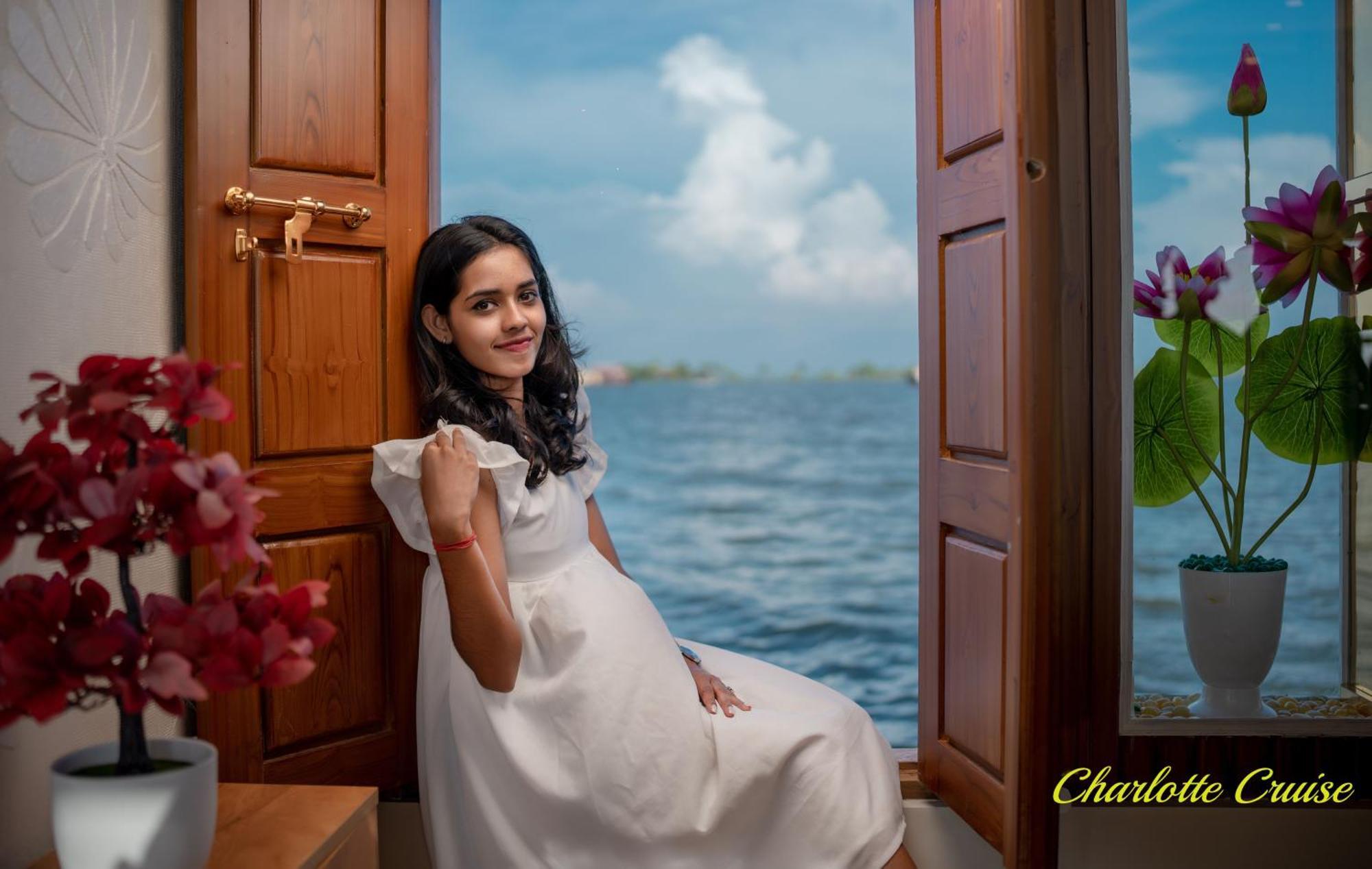 Charlotte Cruise House Boat Hotel Alappuzha Exterior foto